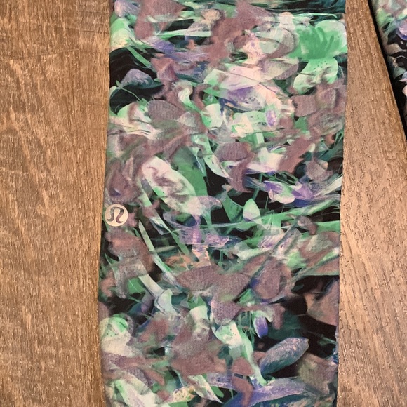 Lululemon Align Leggings with Pockets - Picture 3 of 4